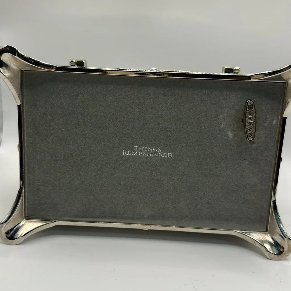 Things Remembered Silvertone Metal Music Jewelry Box Swarovski